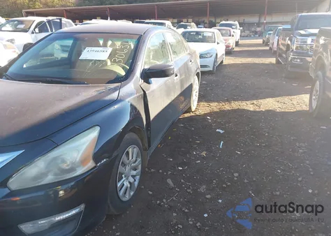 2015 Nissan Altima 2.5 S из США, поврежденный, VIN 1N4AL3AP4FC430636